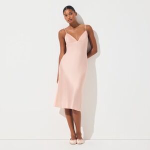 Skims silk  midi dress 
Color villa